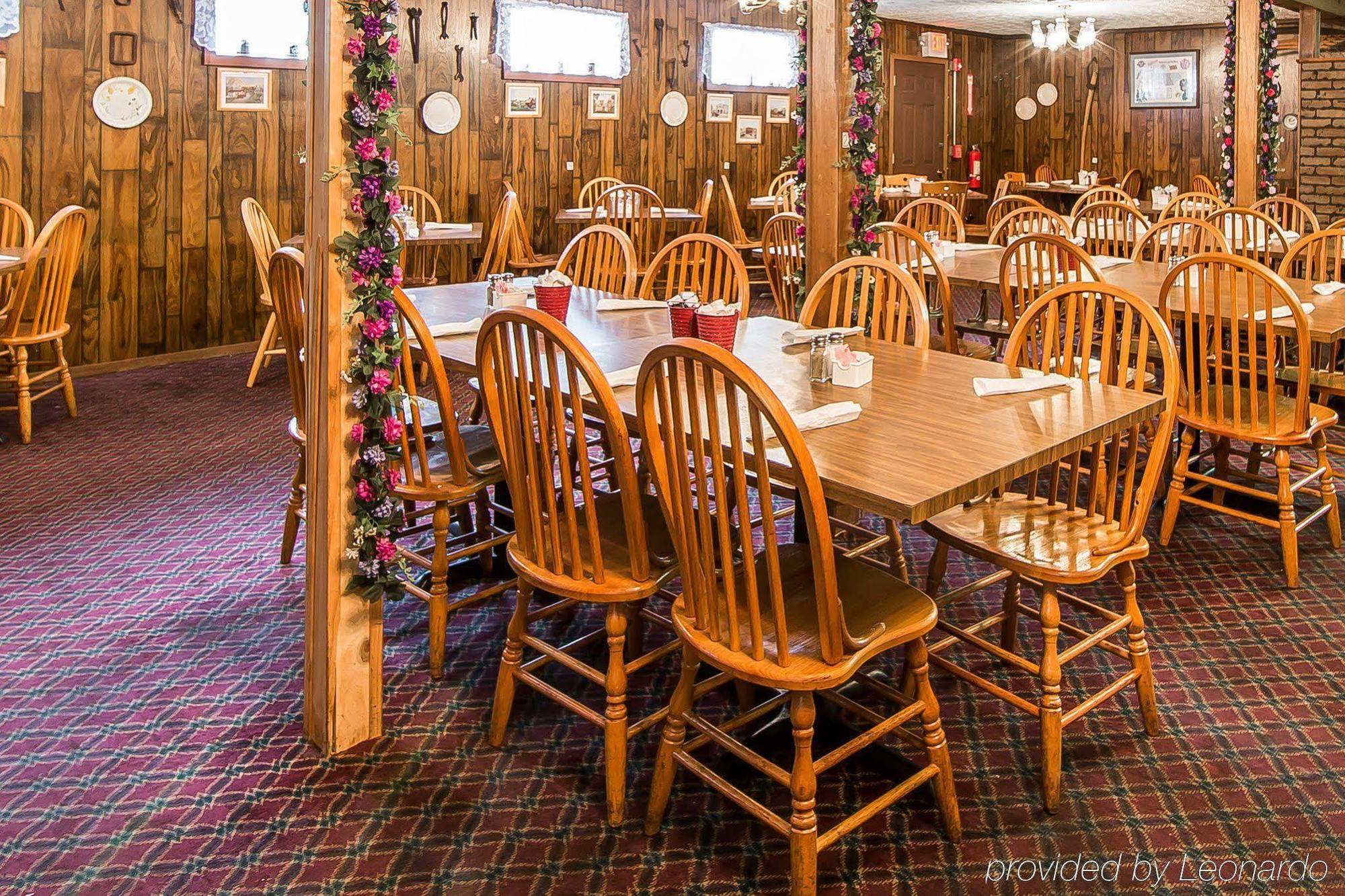 Wild Bear Inn Пиджен-Фордж Экстерьер фото