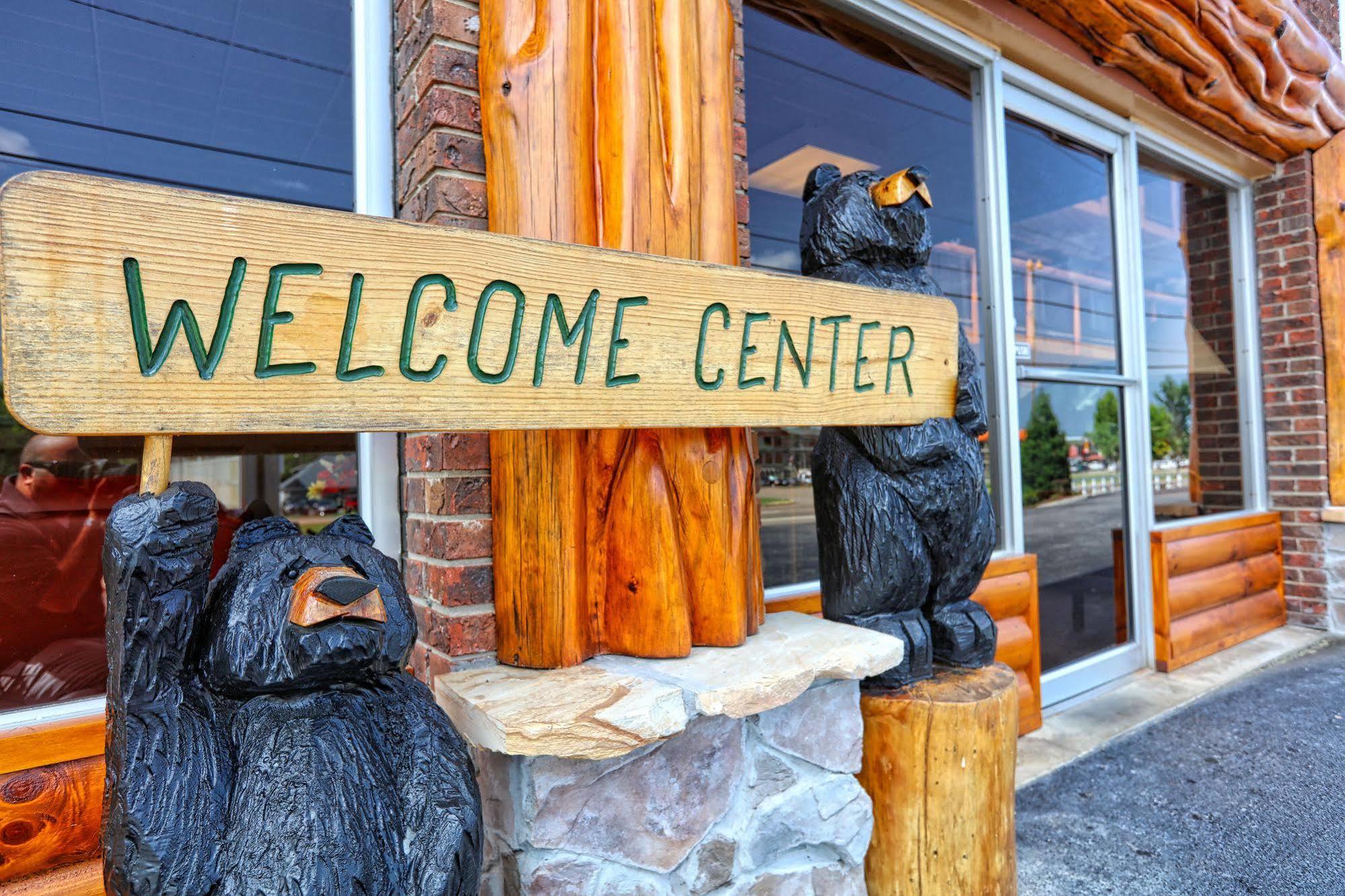 Wild Bear Inn Пиджен-Фордж Экстерьер фото
